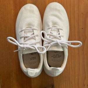 allbirds Women’s Wool Runners Size 8 Natural White